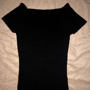 BLACK RIBBED TSHIRT